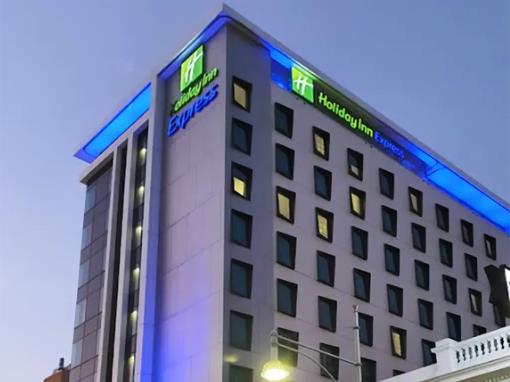 HolidayInnExpressAdelaideCityCentre-Exterior-1024x768