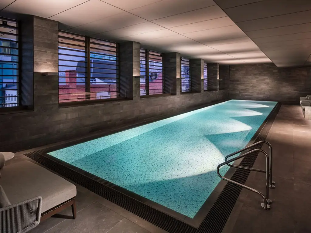 adl-marriott-hotel-indoor-pool_1024x768